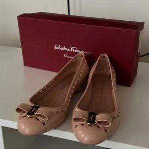 Salvatore Ferragamo Jelly Cutout Vara Bow Flat, Bon Bon Size 8